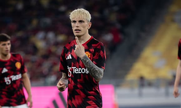 Alejandro Garnacho: Chelsea strike £40m agreement with Manchester United for wantaway winger