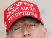 Militares en las calles, asalto a multinacionales... y persecución a disidentes como John Bolton: los nuevos EEUU de Trump