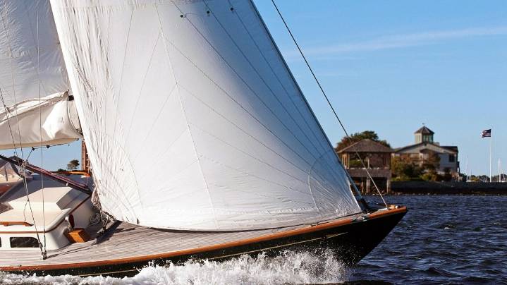Top sailing destinations in the U.S. for adventure seekers