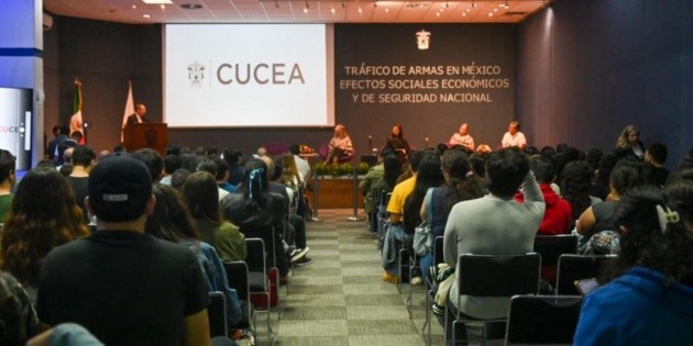 Entran a México 500 mil armas ilegales al año procedentes de EU