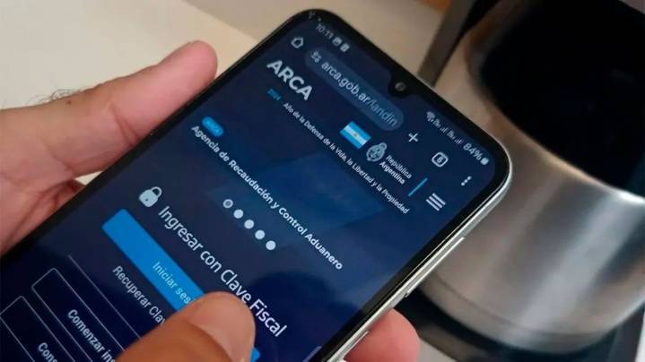 Factura M: el castigo de la AFIP que perjudica comercialmente a pymes y nuevos contribuyentes