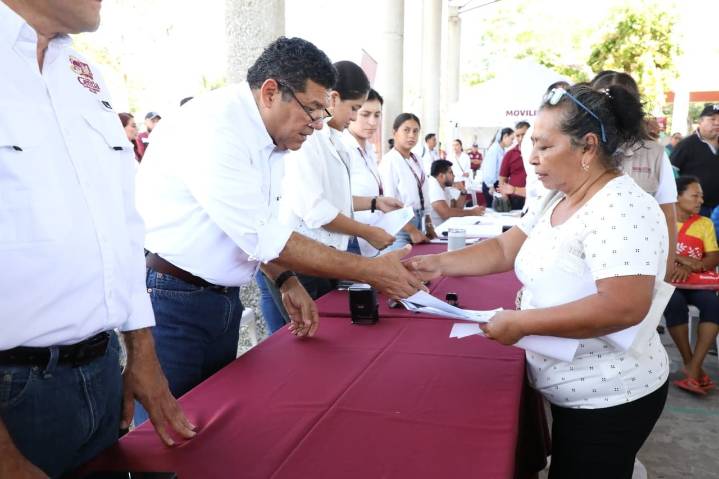 Lleva Gobierno del Pueblo atención directa al ejido La Estrella de Centla, con las Jornadas en Territorio