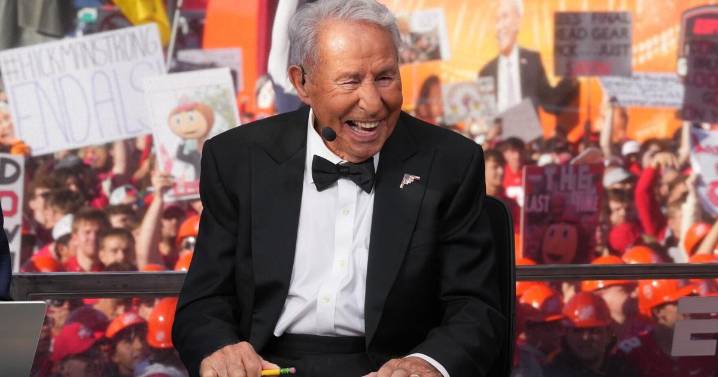 Mike Bianchi: Lee Corso — the man who made us smile every Saturday