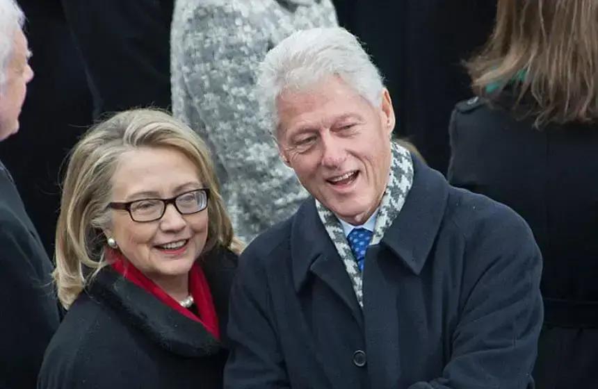 Citan a declarar a Bill y Hillary Clinton en Congreso EU por el caso Epstein