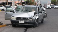 Choque múltiple en bulevar Ortiz Mena deja una persona lesionada y daños materiales