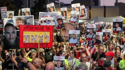 En Tel Aviv miles se oponen a la ocupación de Gaza por Israel
