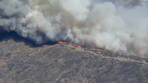 Hawk Fire: Brush fire burning in community of Acton near Santa Clarita grows over 200 acres; evacuations underway
