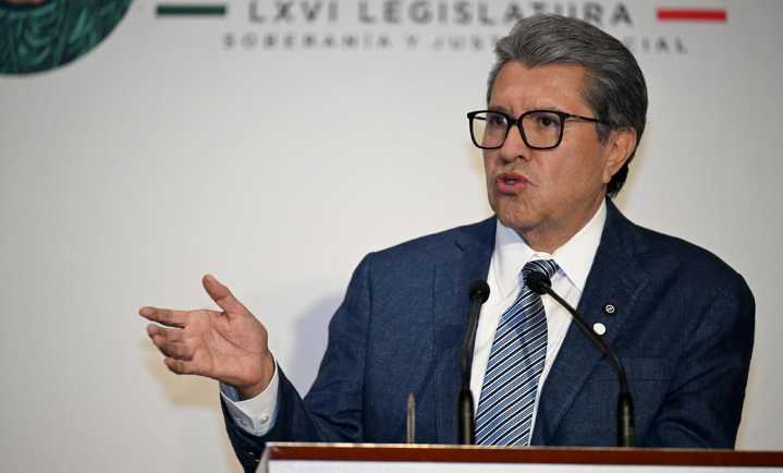 Niega Monreal recibir línea de Sheinbaum