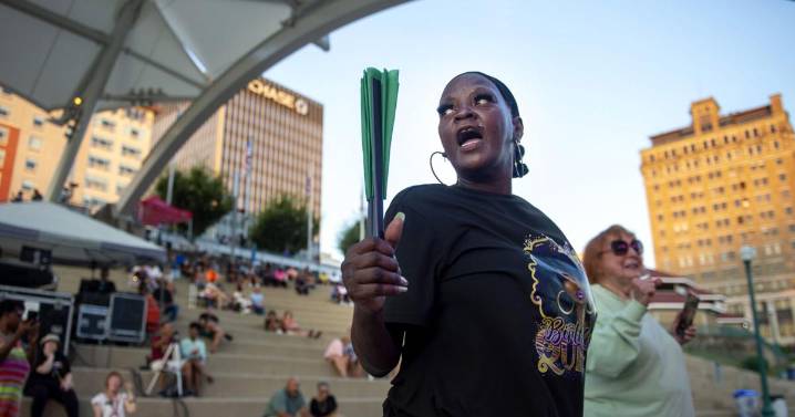 35th Annual Multifest draws crowds with food and live music in downtown Charleston