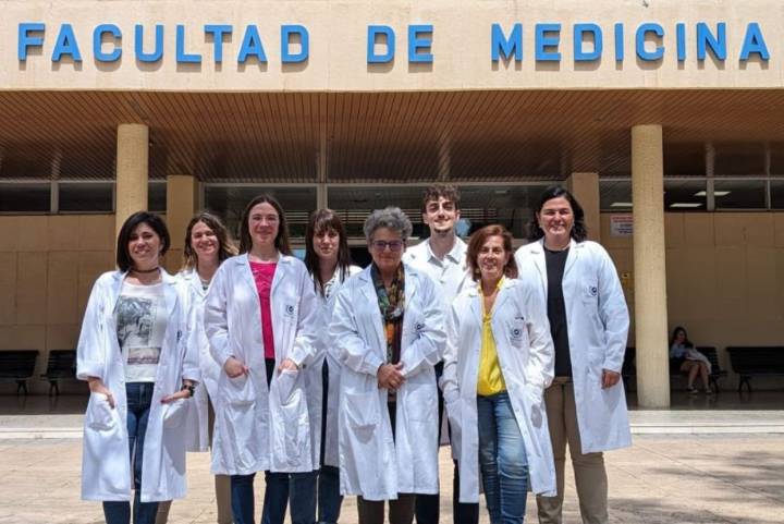 Identifican una hormona natural que protege a las neuronas del daño del párkinson