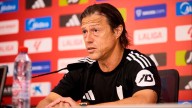 Almeyda: «Si un futbolista desea quedarse en el lugar que ama, el mensaje es al revés»