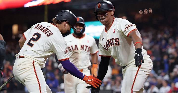 Rafael Devers hits 2 home runs, Giants power past Cubs