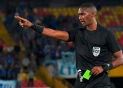 25 Árbitros, 425 tarjetas amarillas, 45 rojas y 24 penaltis