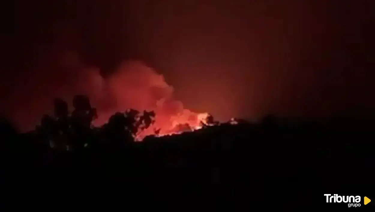 La Alberca también se ve amenazada por el fuego de los incendios forestales