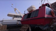 Entre yates olvidados y barcos narco: una ruta por el cementerio de barcos del sur de Tenerife