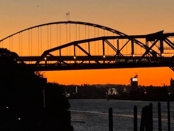 Portland sees final 8 p.m. sunset until April