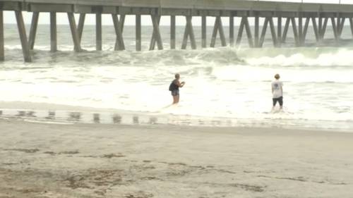 Wrightsville Beach braces for high storm surge, strong winds from Hurricane Erin