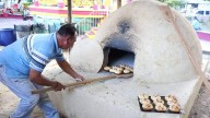 El aroma del pan recién horneado en Ozuluama conquista las Fiestas del Chul 2025