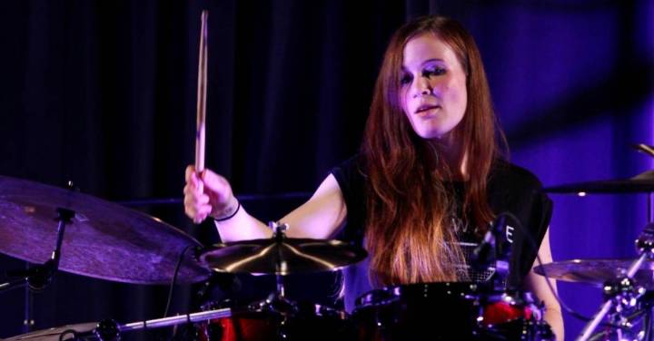 Anika Nilles, una de las mejores bateristas del mundo, estará en Medellín