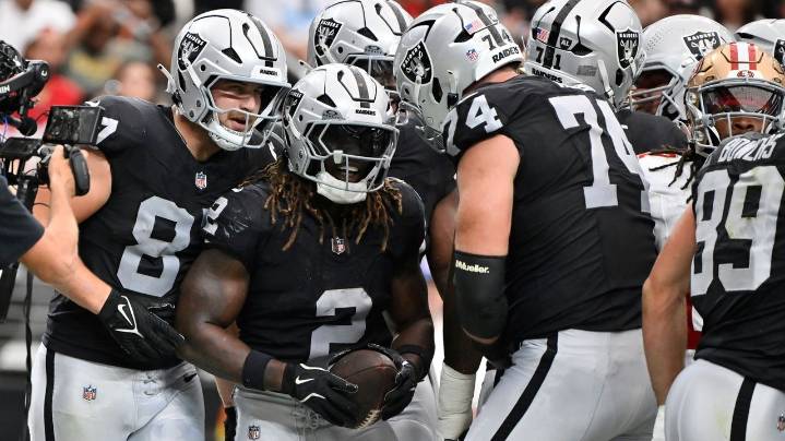 Raiders' success largely depends on unproven offensive line