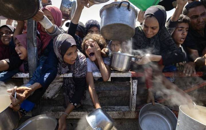 Netanyahu considers expanding Gaza war amid rising criticism over hunger