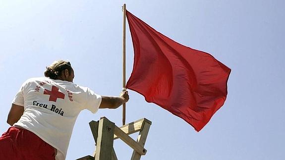 Banderas rojas y amarillas en varias playas del Plan Copla el 25 de agosto