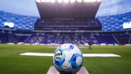 Asesinan a mujer y hieren a hombre cerca del Estadio Cuauhtémoc; partido se retrasó diez minutos