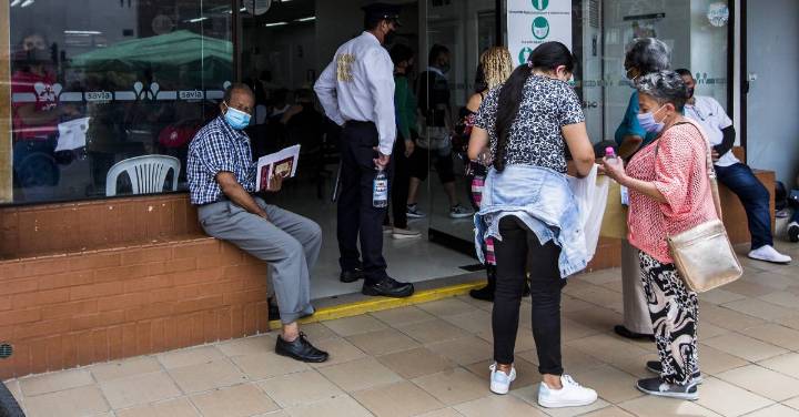 Como Gobierno Petro quedó mal con deudas de la salud, Alcaldía de Medellín pidió a la justicia proceder ante el desacato