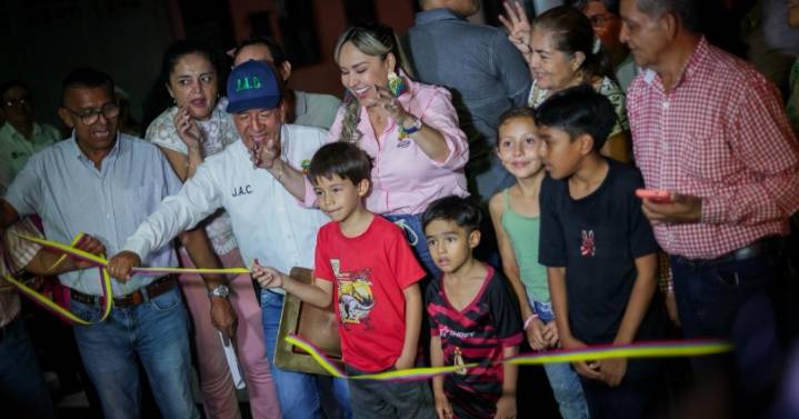 Alcaldesa Johana Aranda entregó cinco nuevas calles en el barrio Gaitán