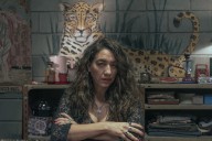 “Merlina” enfrenta una competencia directa: esta es la serie latina que está arrasando en Netflix