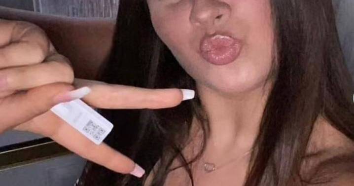Teen, 18, died after police were called to flat following 'frustrating' delay