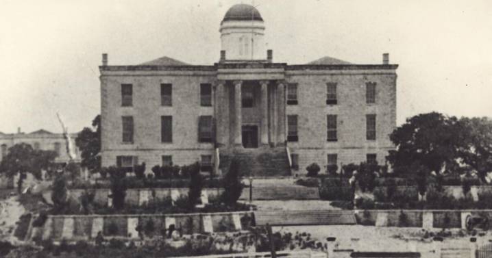 A Texas lawmaker lost his seat over quorum-breaking, violence allegations. 155 years ago.