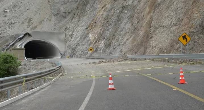 A 51 días, carecen de fecha y obras para abrir la Mitla