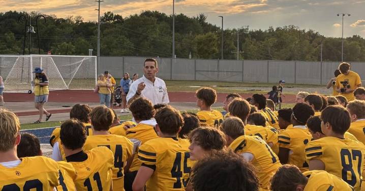 'Proud of our guys' | Moeller rallies to defeat Princeton 41-20