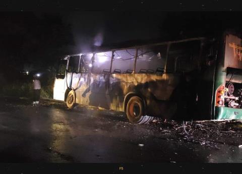 SE INCENDIÓ OTRO AUTOBÚS