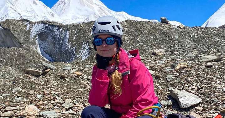 Son of climber stuck 22,000ft up Victory Peak with broken leg claims mum 'alive'