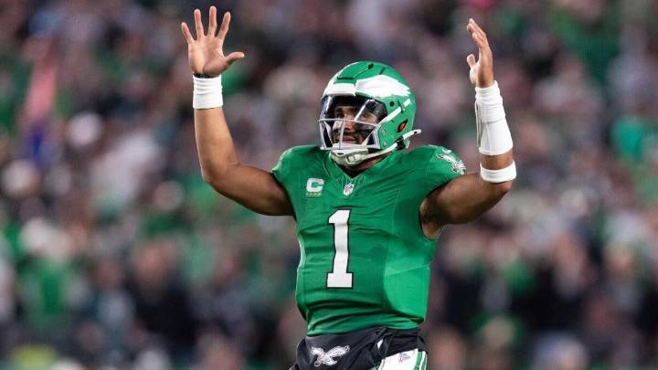 Fantasy football rankings 2025: Best sleepers by NFL model that predicted James Cook's huge season
