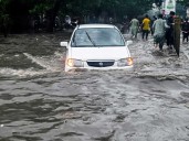 Pakistan restores electricity in areas where floods killed over 300