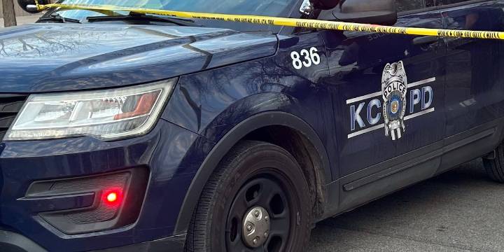 Kansas City police respond to reported homicide near Blue Valley Park