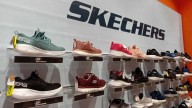Las Skechers slip-on bajan un 54 % y se convierten en el calzado rápido que ahorra tiempo cada mañana