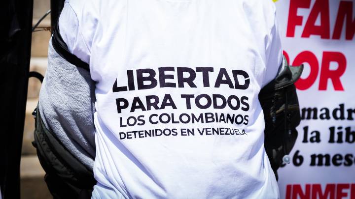 Alerta por colombianos detenidos: hay casos críticos en El Salvador y Venezuela