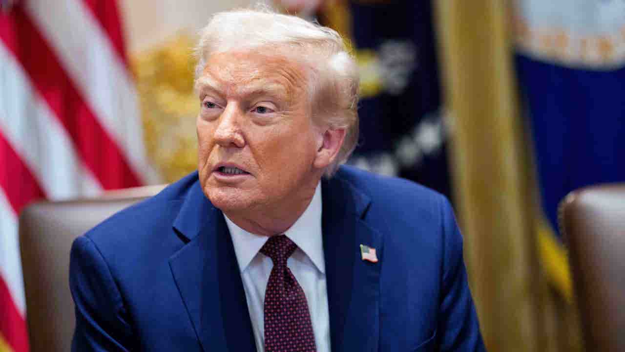 Un juez bloquea el procedimiento acelerado para deportar inmigrantes de Trump