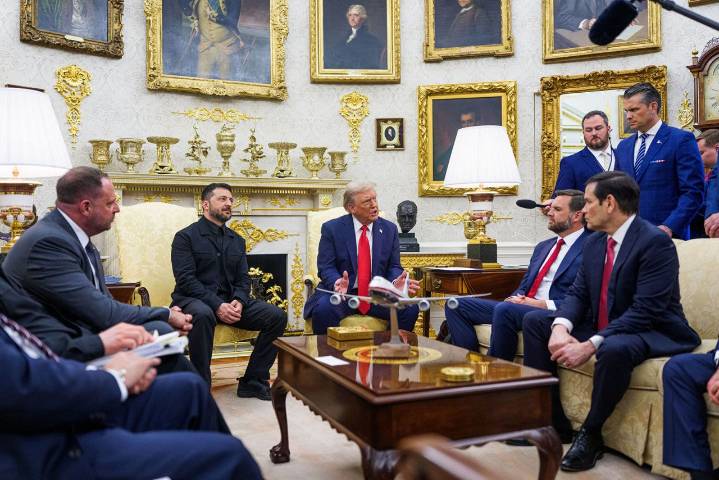 Donald Trump anuncia posible reunión trilateral con Zelensky y Putin tras encuentro en la...