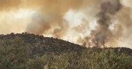 El incendio de Villanueva del Rey arrasa 450 hectáreas: "Ha sido una película de miedo"