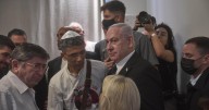 Israeli strikes kill journalists and aid-seekers as Australia backs Palestinian statehood