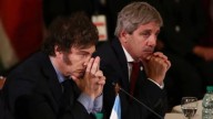 La Justicia le exigió a Caputo que muestre y explique el acuerdo de Milei con el FMI