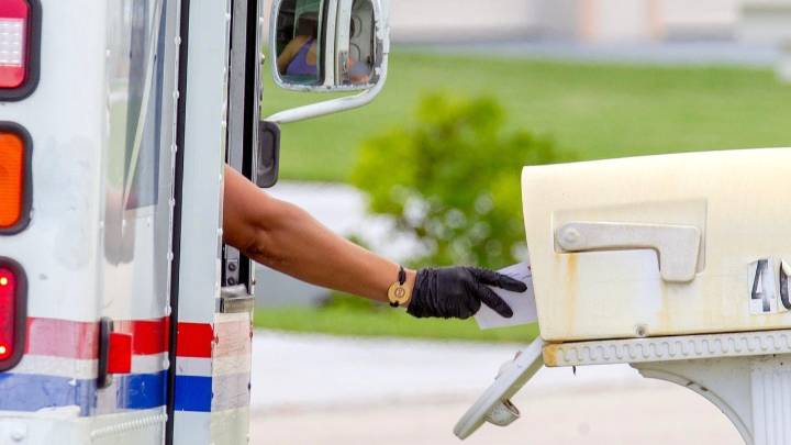 Can you park in front of someone's mailbox? Here's what MA law says
