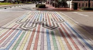 FDOT ordena retirar paso peatonal arcoíris en Ocean Drive Miami Beach