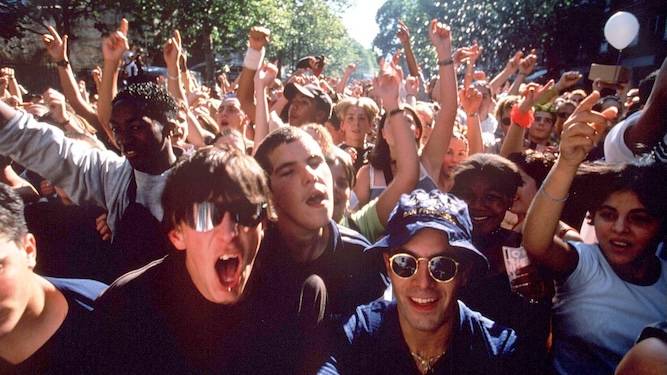 How to have a hedonistic Naughty Nineties party without any associated risks: a guide for Gen Z