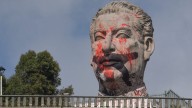 Dañan busto de Adolfo López Mateos de CU